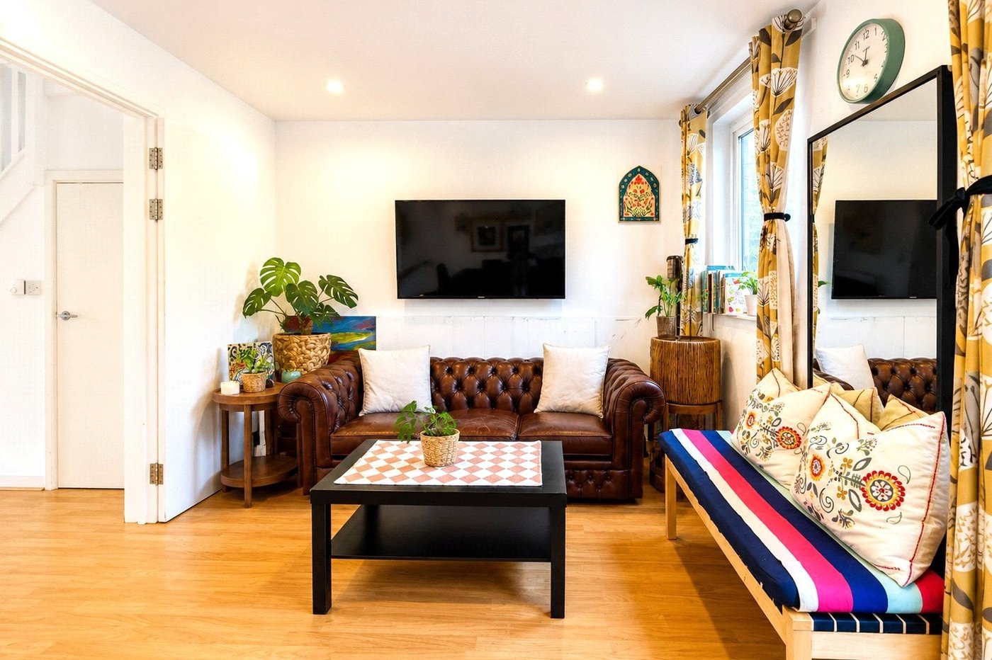 3 bedroom house for sale in London | Robinson Jackson