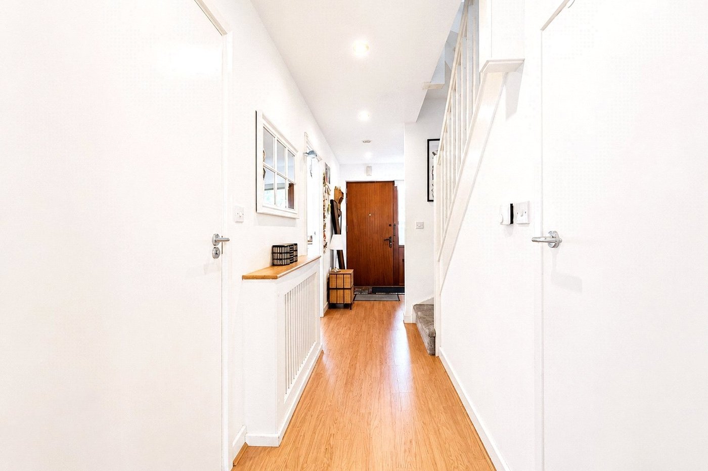 3 bedroom house for sale in London | Robinson Jackson