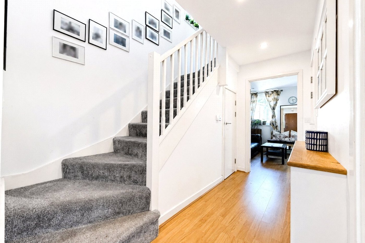 3 bedroom house for sale in London | Robinson Jackson
