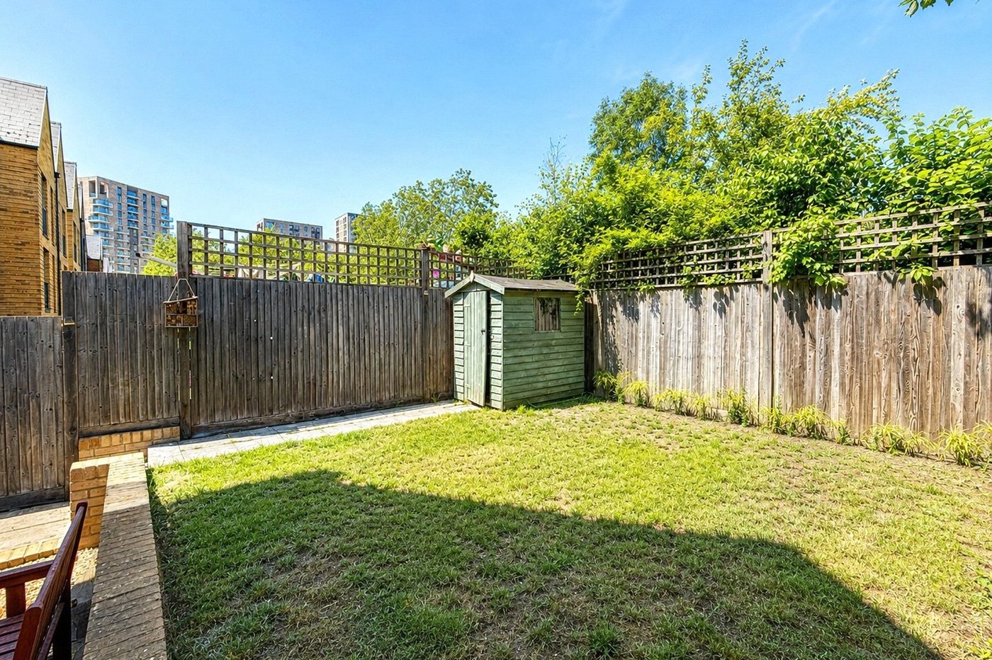 3 bedroom house for sale in London | Robinson Jackson