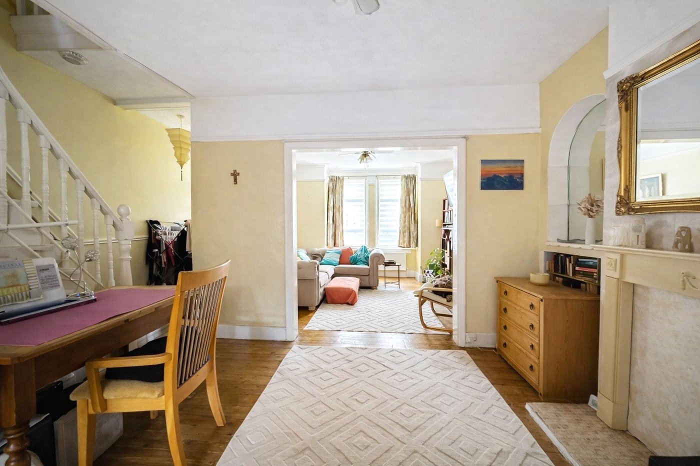 3 bedroom house for sale in London | Robinson Jackson