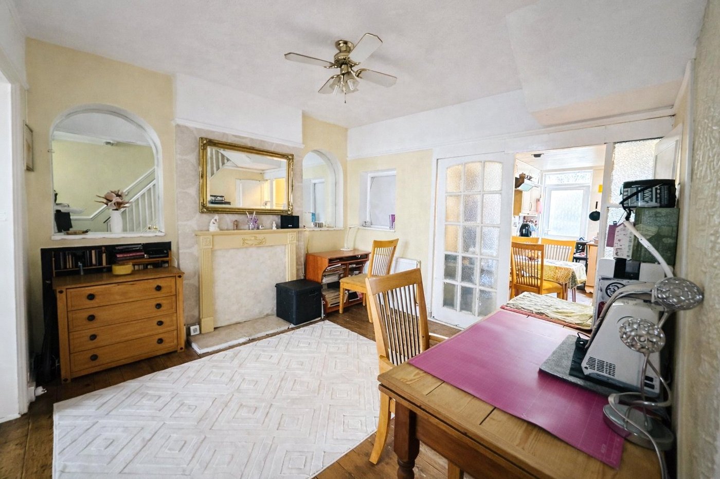 3 bedroom house for sale in London | Robinson Jackson