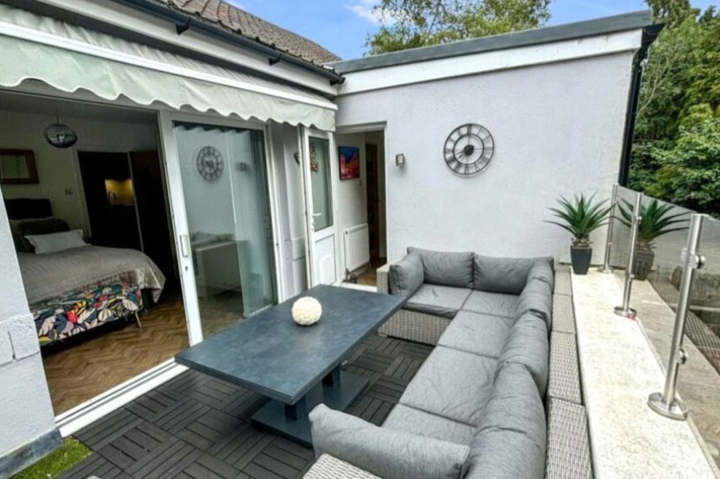 2 bedroom property for sale in Walderslade | Robinson Michael & Jackson