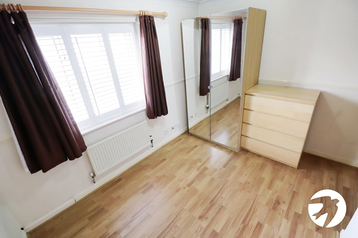 2 bedroom house for sale in London | Robinson Jackson