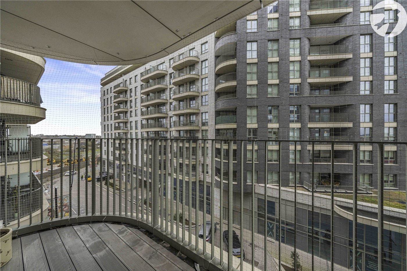 2 bedroom property for sale in London | Robinson Jackson