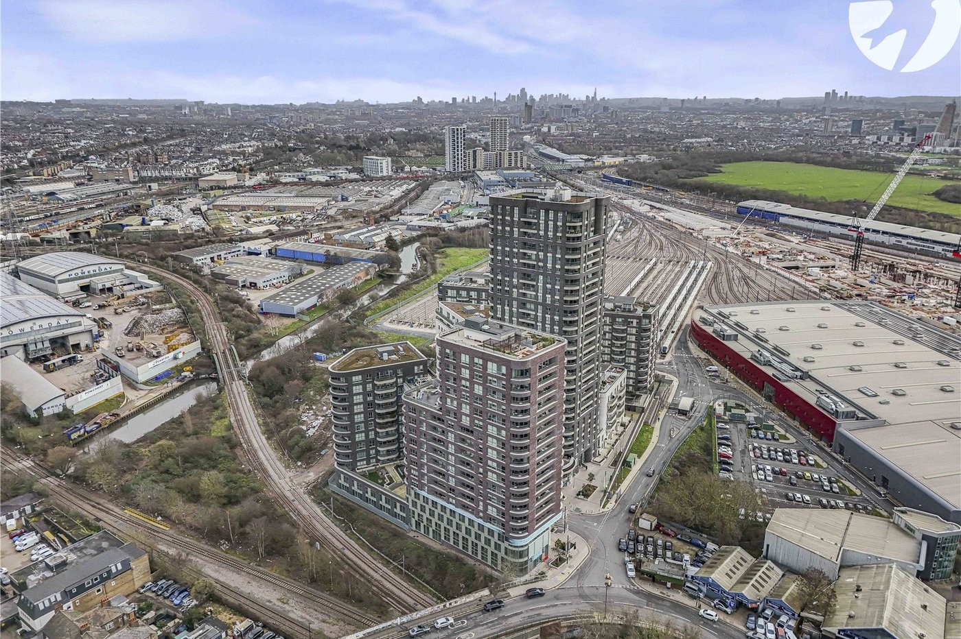 2 bedroom property for sale in London | Robinson Jackson