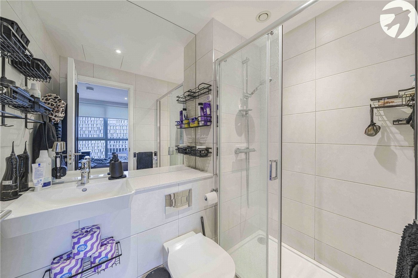 2 bedroom property for sale in London | Robinson Jackson