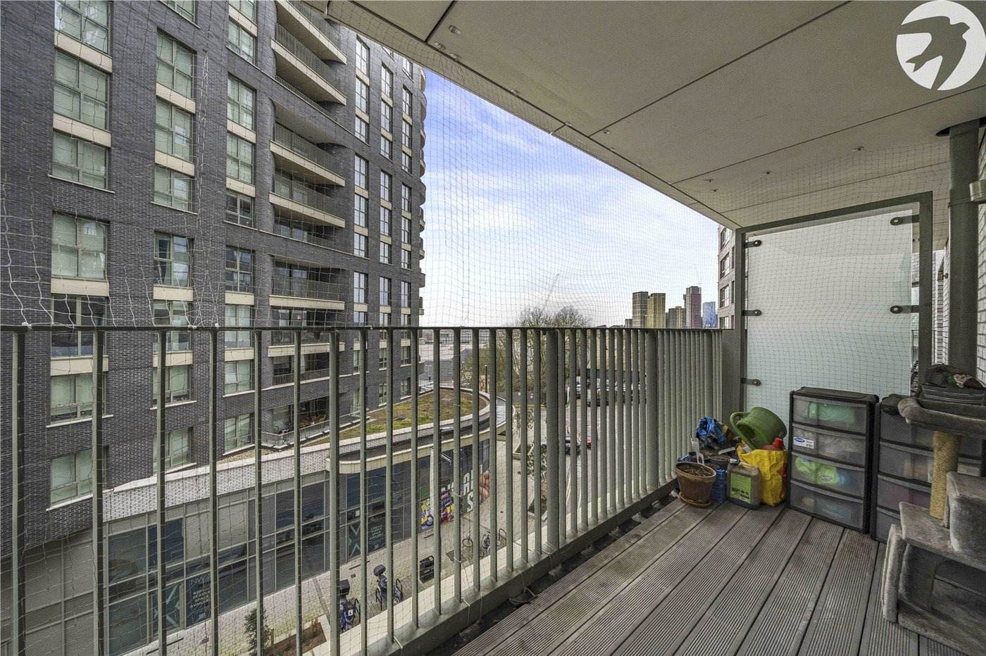 2 bedroom property for sale in London | Robinson Jackson