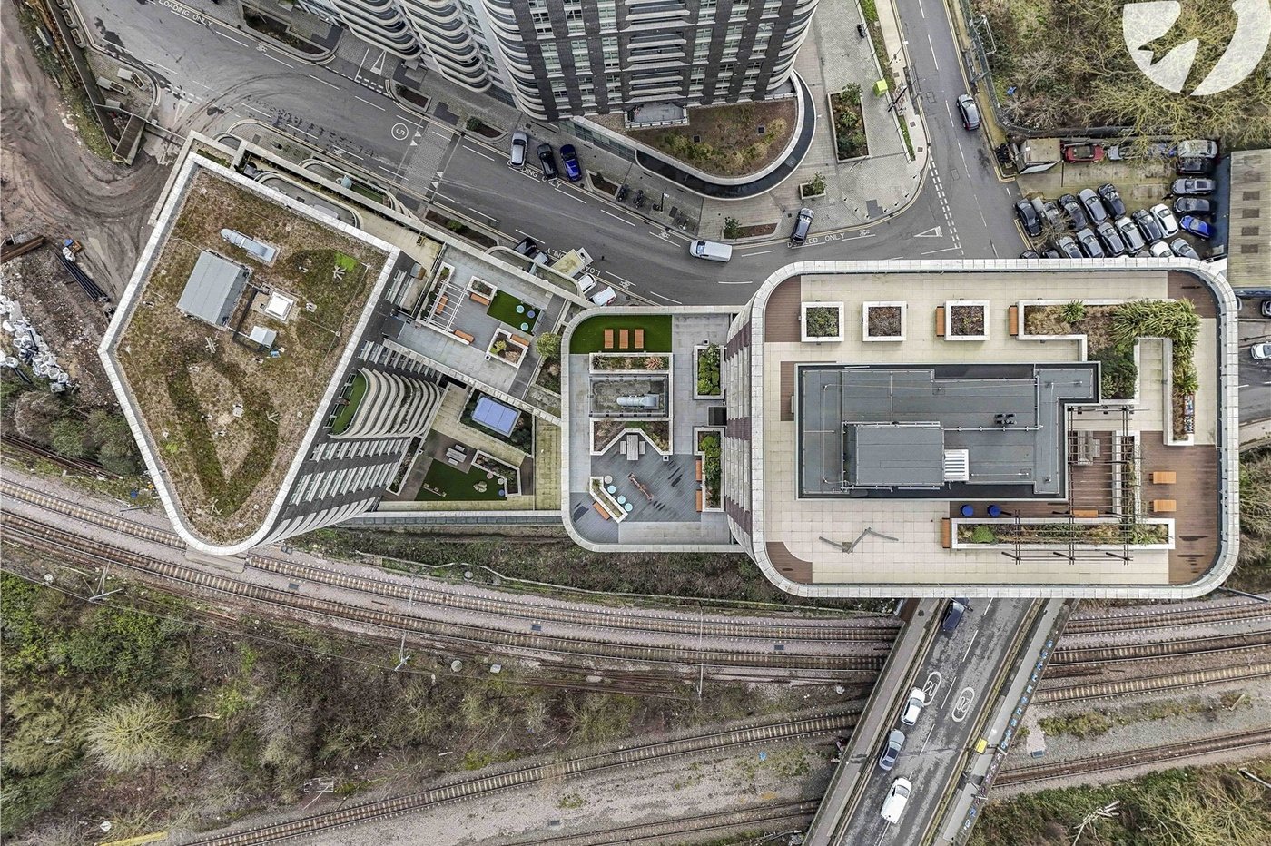 2 bedroom property for sale in London | Robinson Jackson