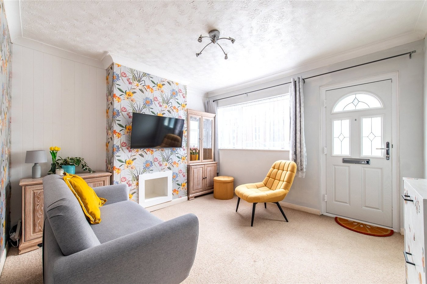 2 bedroom house for sale in Sittingbourne | Robinson Michael & Jackson
