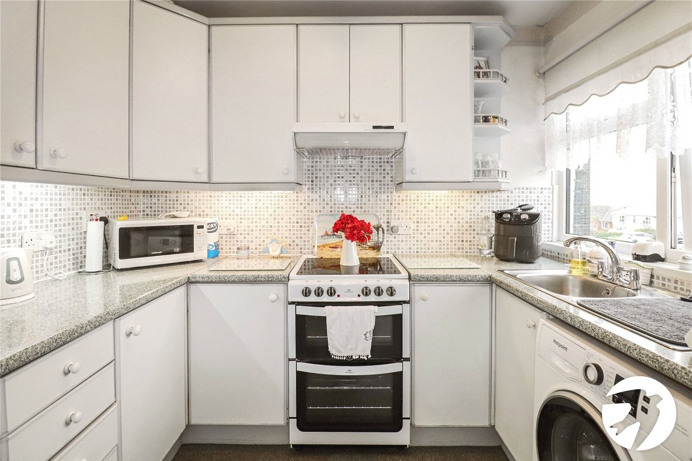 3 bedroom property for sale in Belvedere | Robinson Jackson