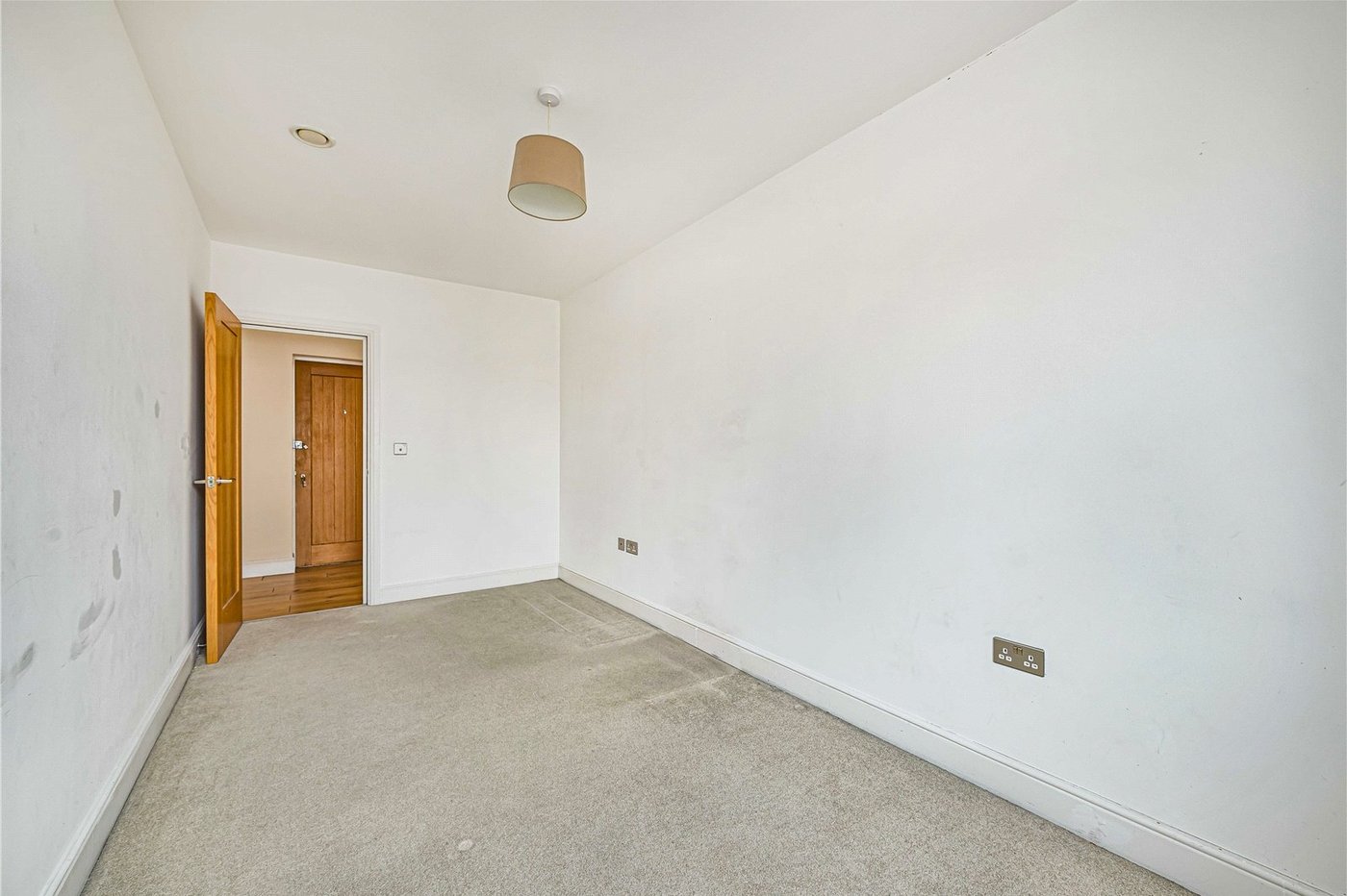 2 bedroom property for sale in Welling | Robinson Jackson