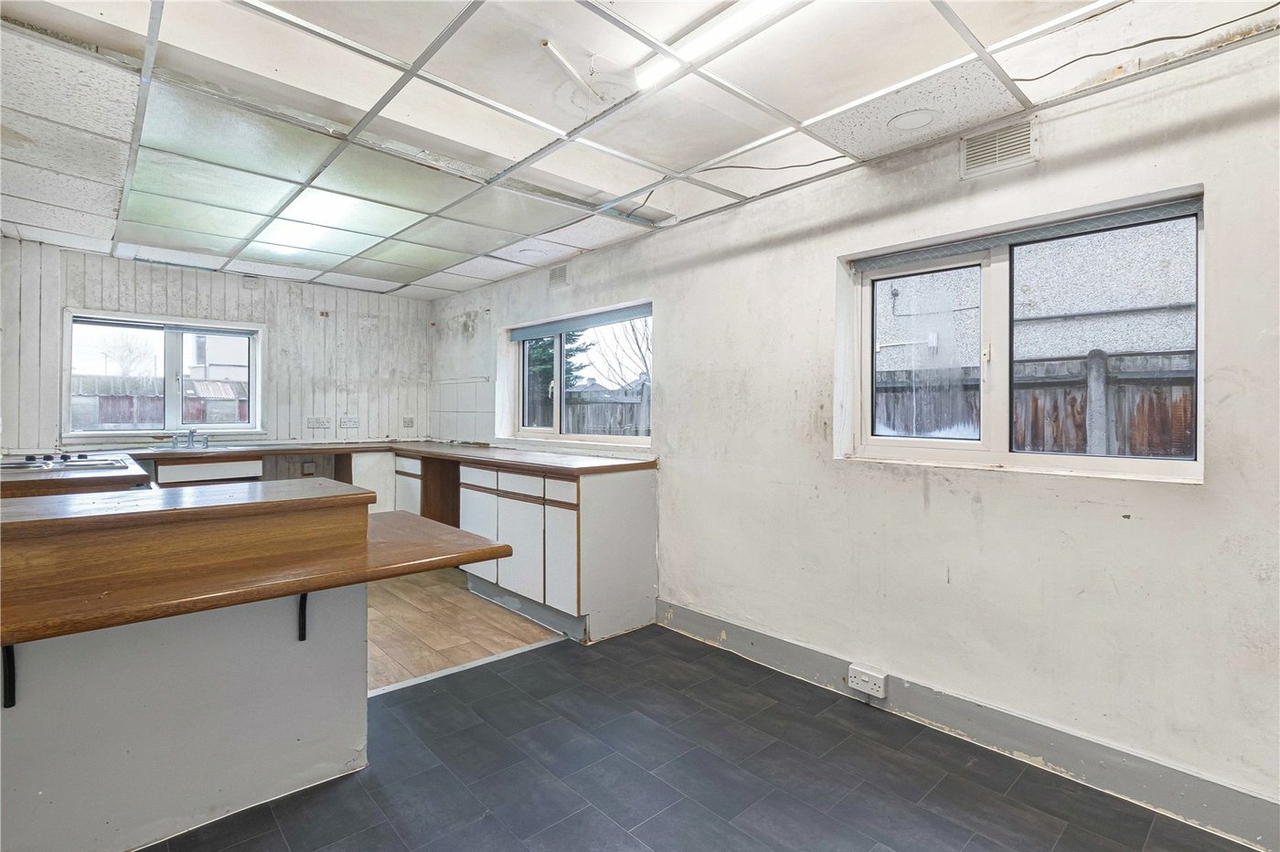 5 bedroom house for sale in Welling | Robinson Jackson