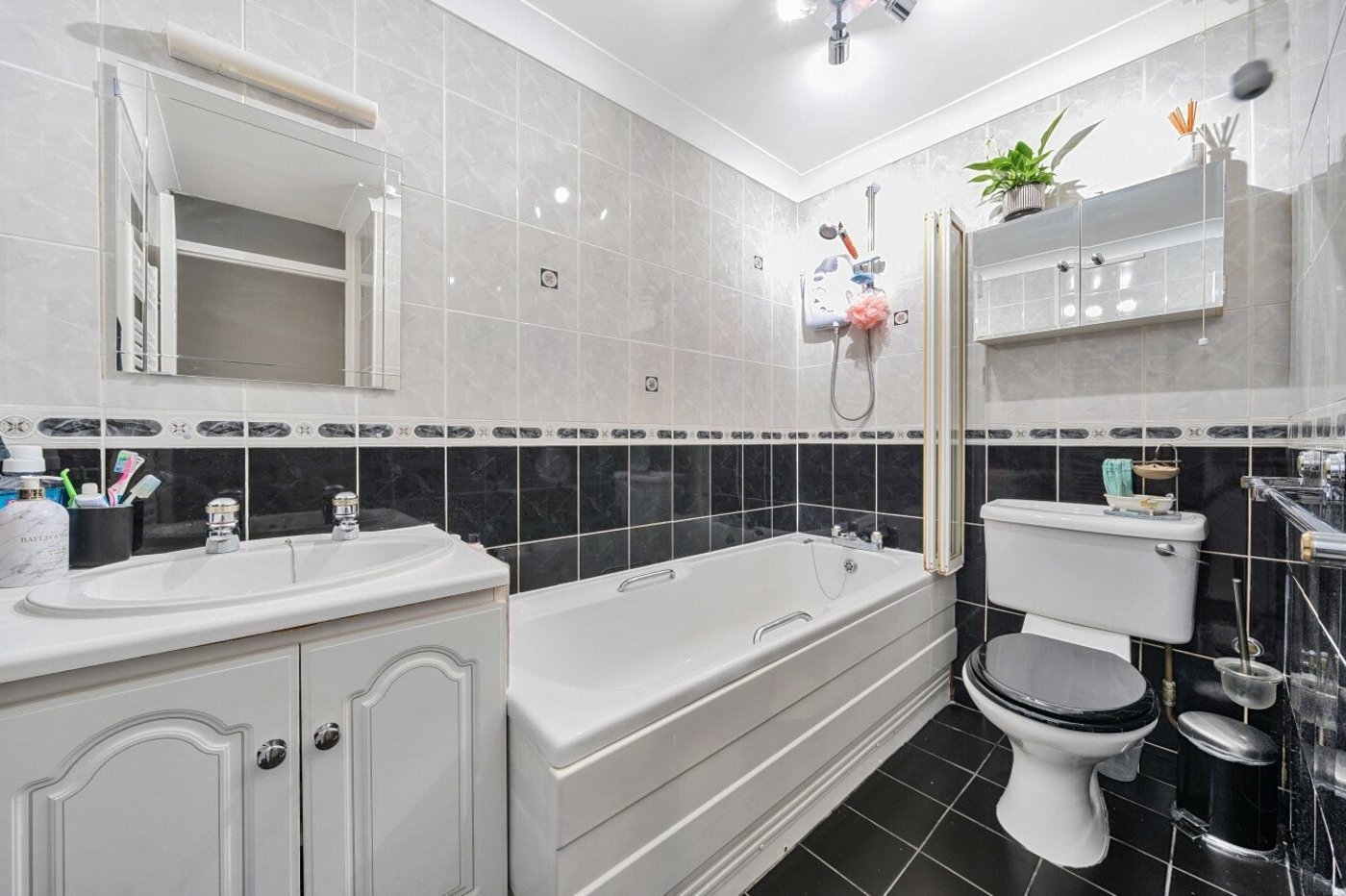2 bedroom property for sale in Bexleyheath | Robinson Jackson