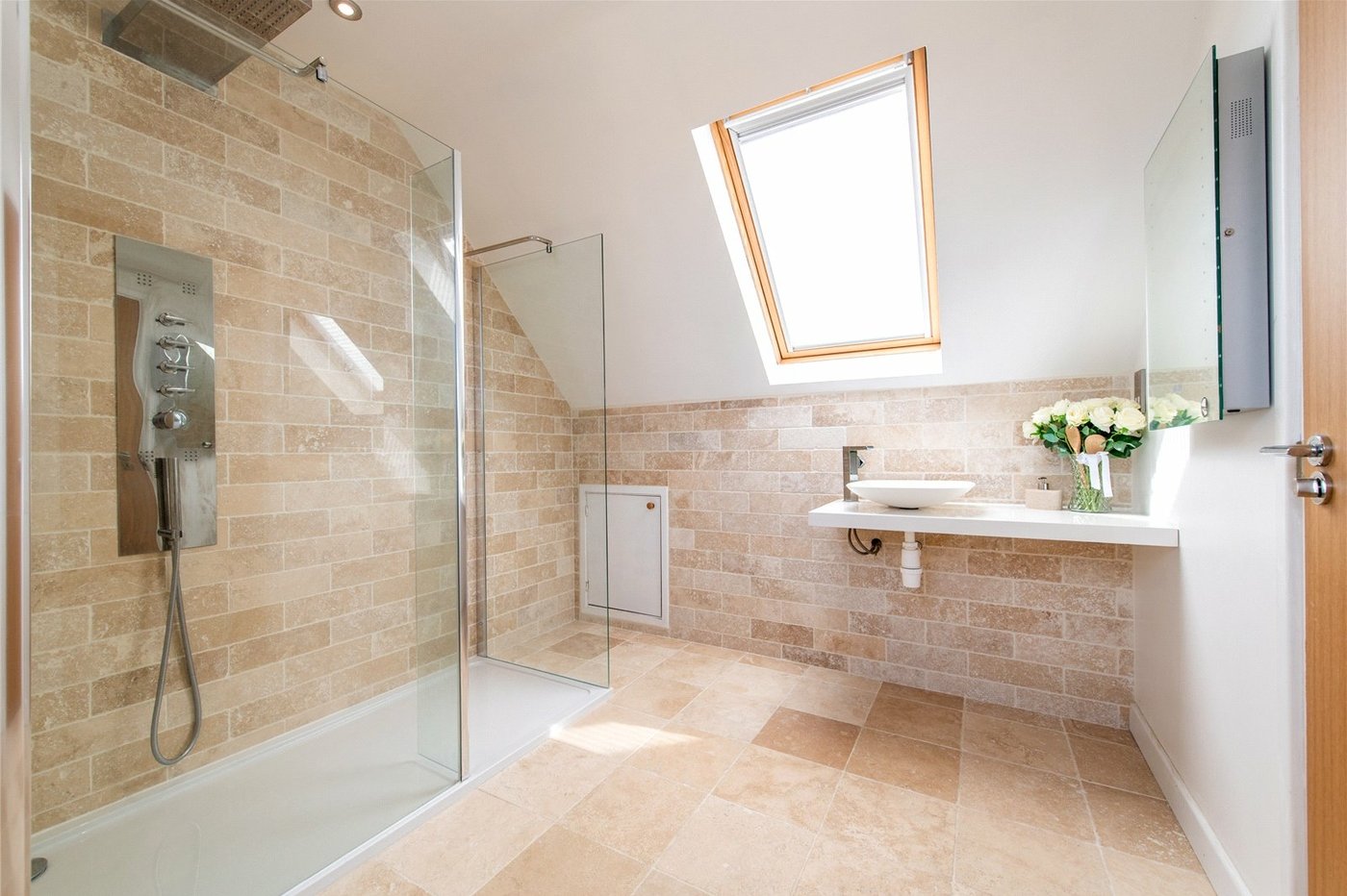 5 bedroom house for sale in Wainscott | Robinson Michael & Jackson