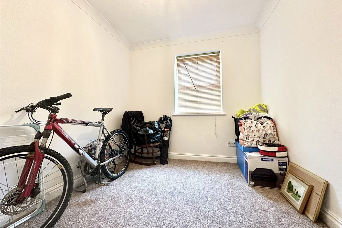 2 bedroom property for sale in Mounts Road | Robinson Jackson