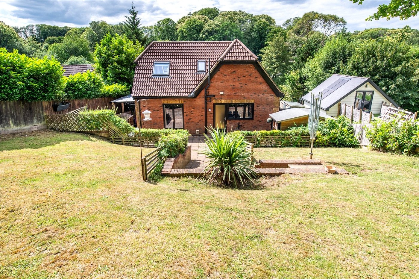 3 bedroom house for sale in Meopham | Robinson Michael & Jackson