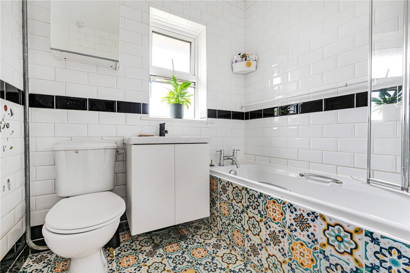 2 bedroom property for sale in Orpington | Robinson Jackson