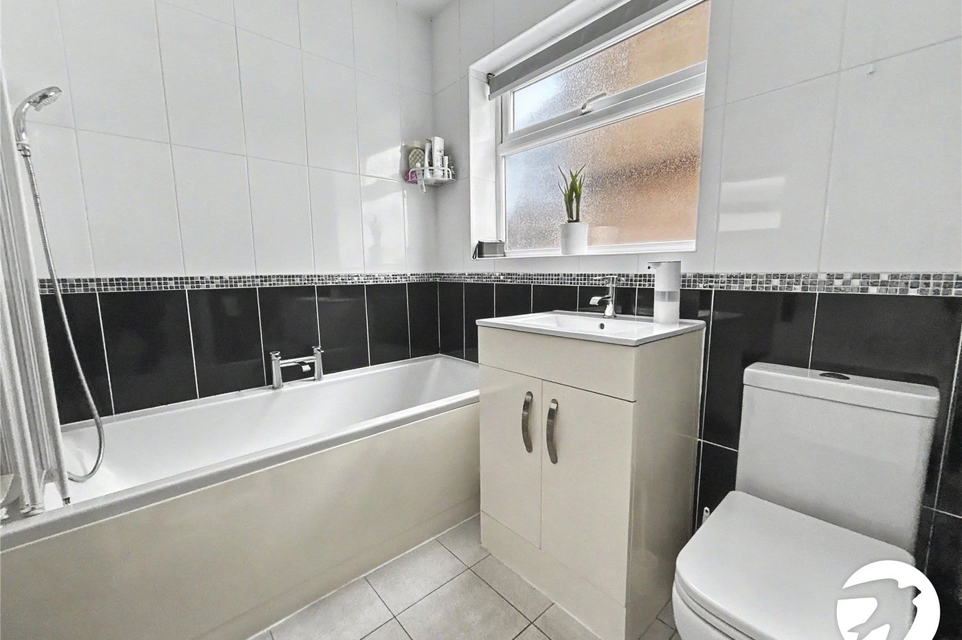 3 bedroom house for sale in Sidcup | Robinson Jackson