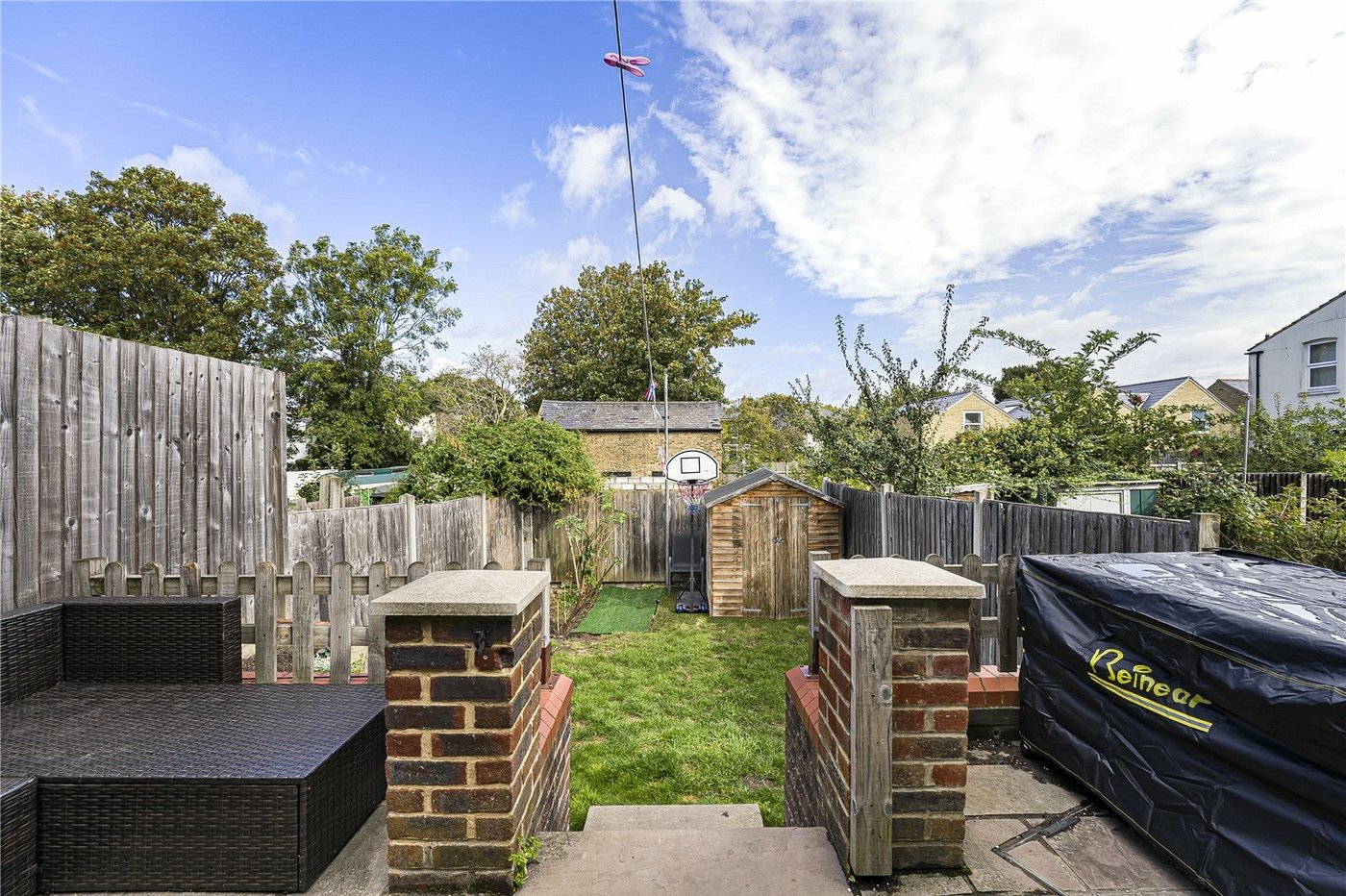 4 bedroom house for sale in London | Robinson Jackson