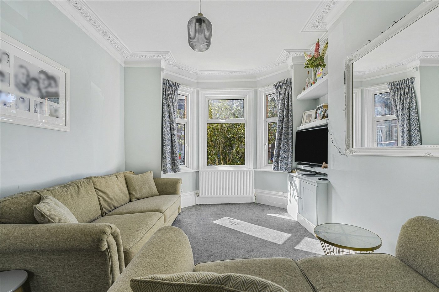 4 bedroom house for sale in London | Robinson Jackson