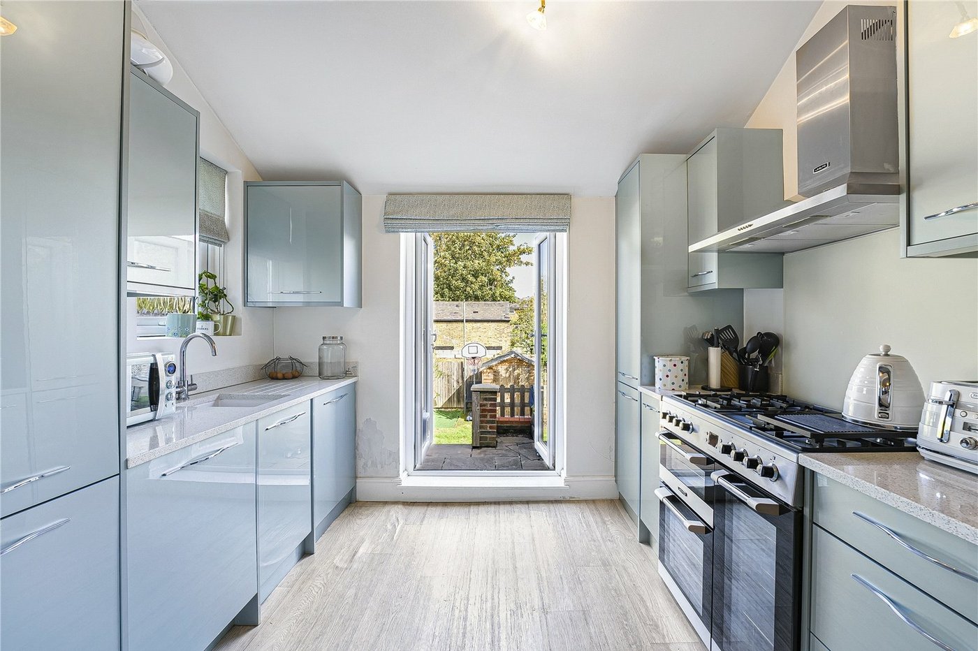 4 bedroom house for sale in London | Robinson Jackson