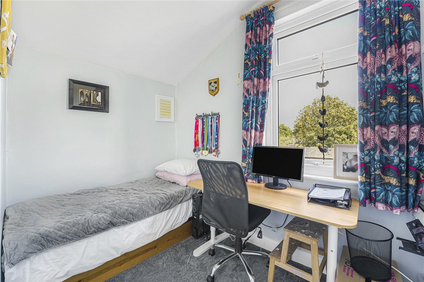 4 bedroom house for sale in London | Robinson Jackson