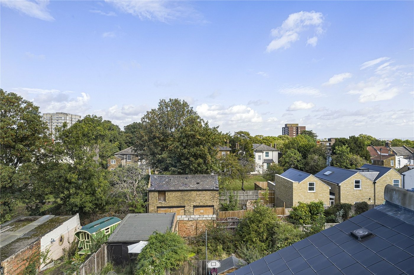 4 bedroom house for sale in London | Robinson Jackson