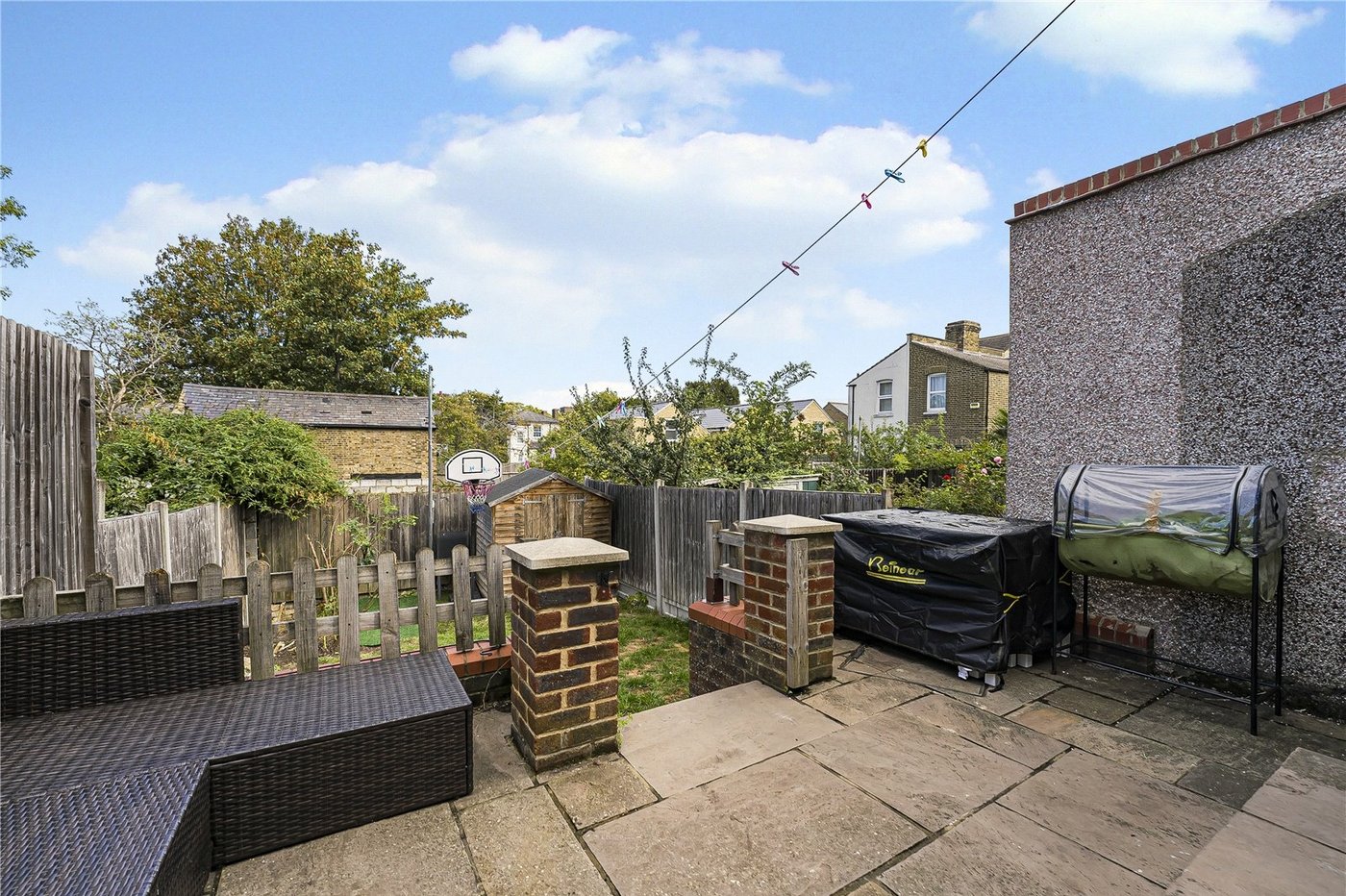 4 bedroom house for sale in London | Robinson Jackson