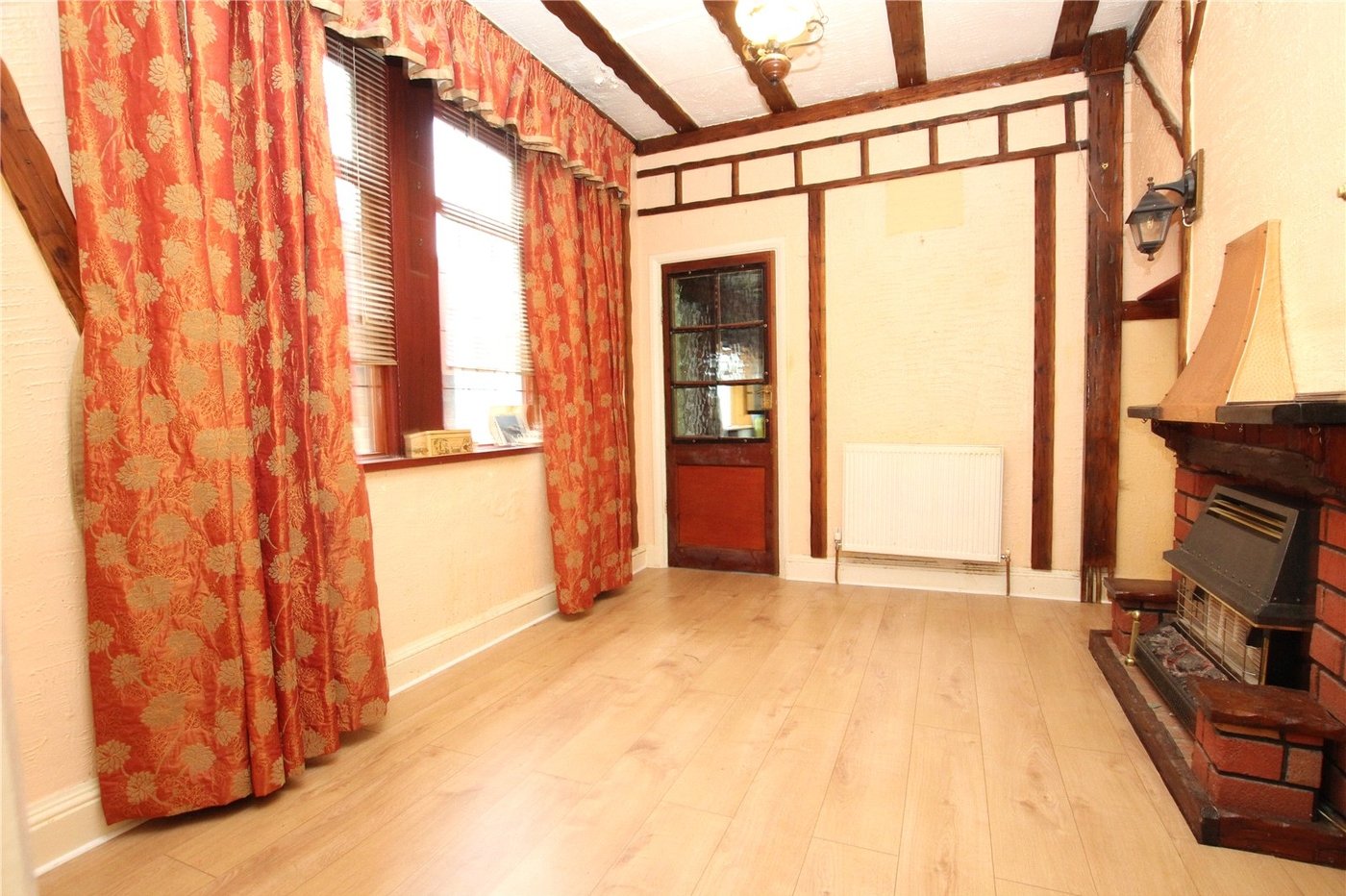 2 bedroom house for sale in Plumstead Common | Robinson Jackson