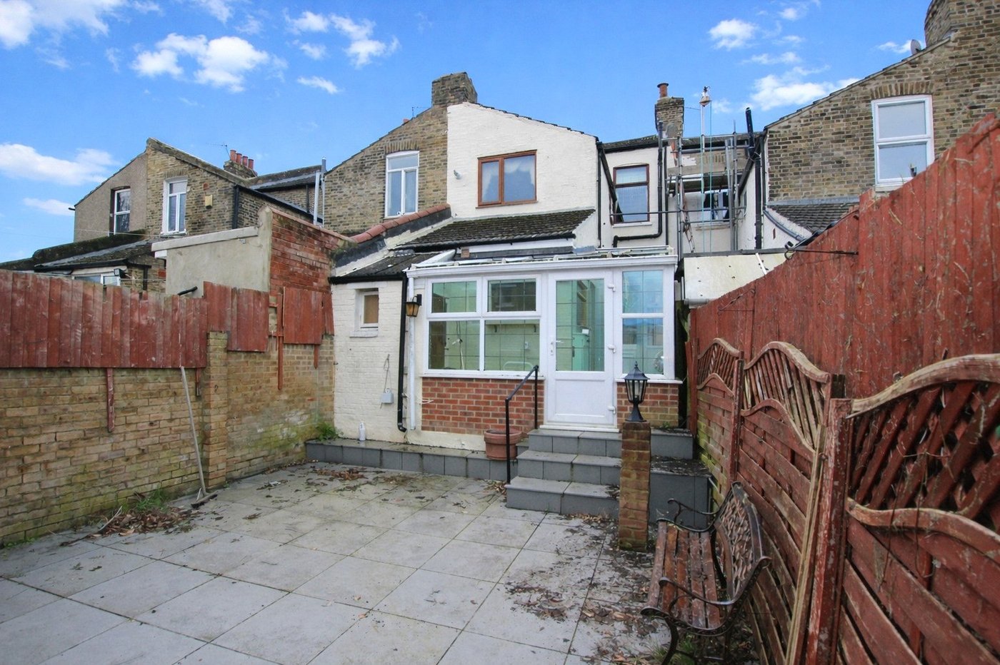 2 bedroom house for sale in Plumstead Common | Robinson Jackson