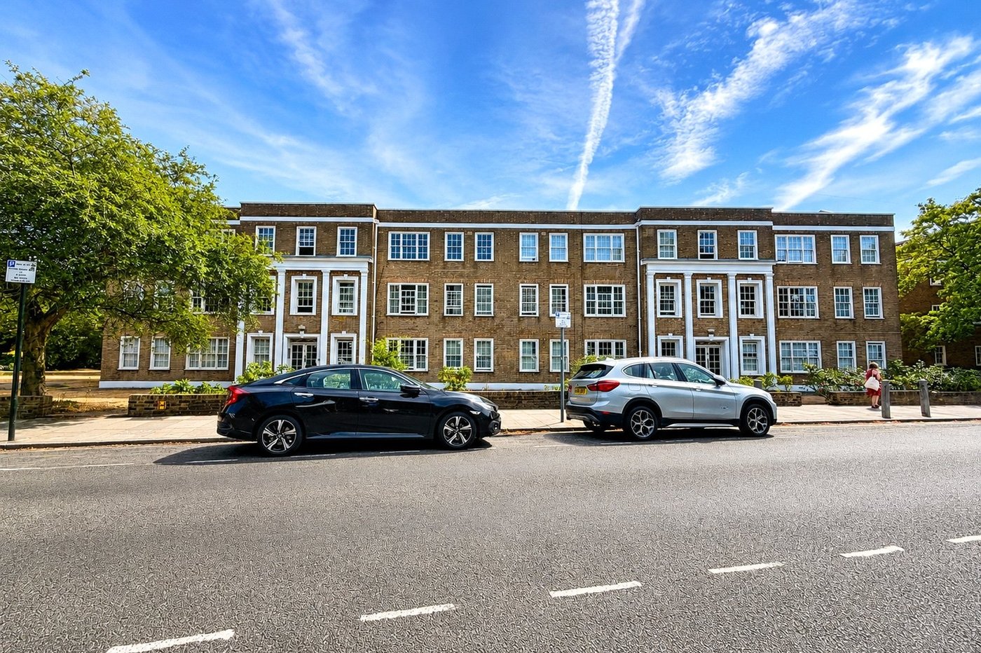 2 bedroom property for sale in London | Robinson Jackson