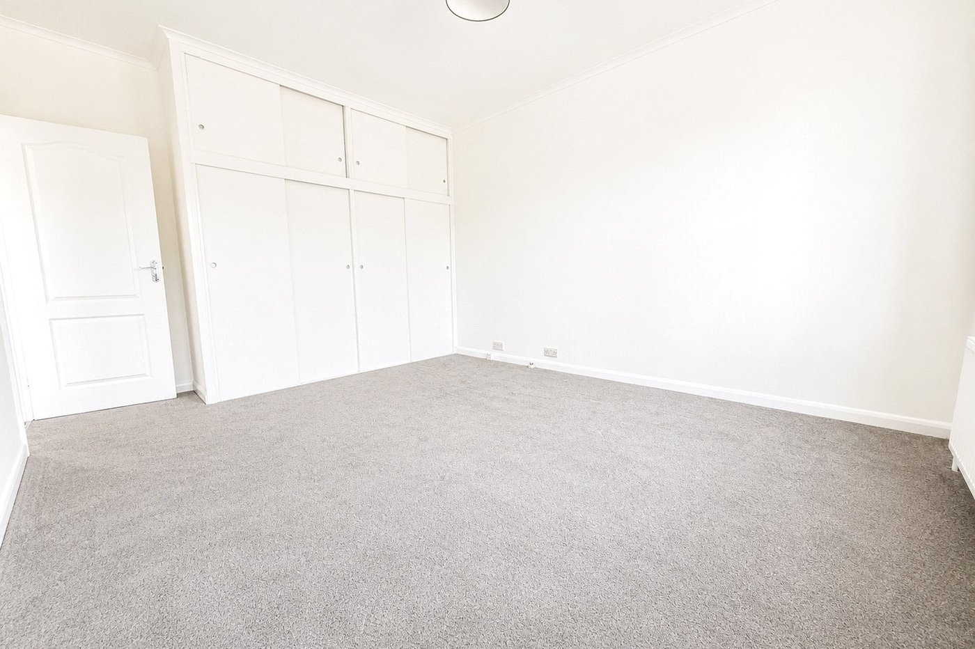 2 bedroom property for sale in London | Robinson Jackson