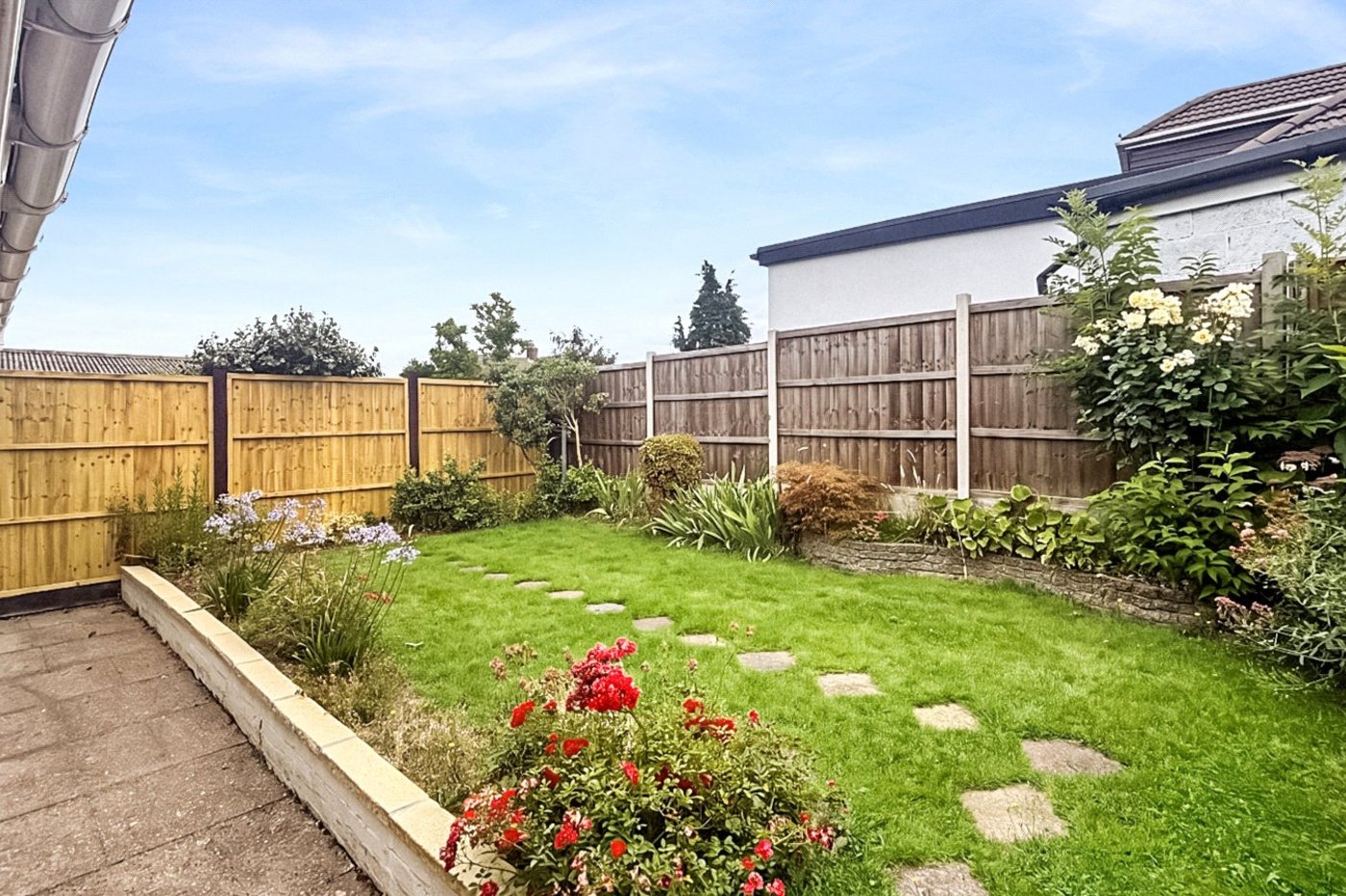 2 bedroom bungalow for sale in Bexley | Robinson Jackson