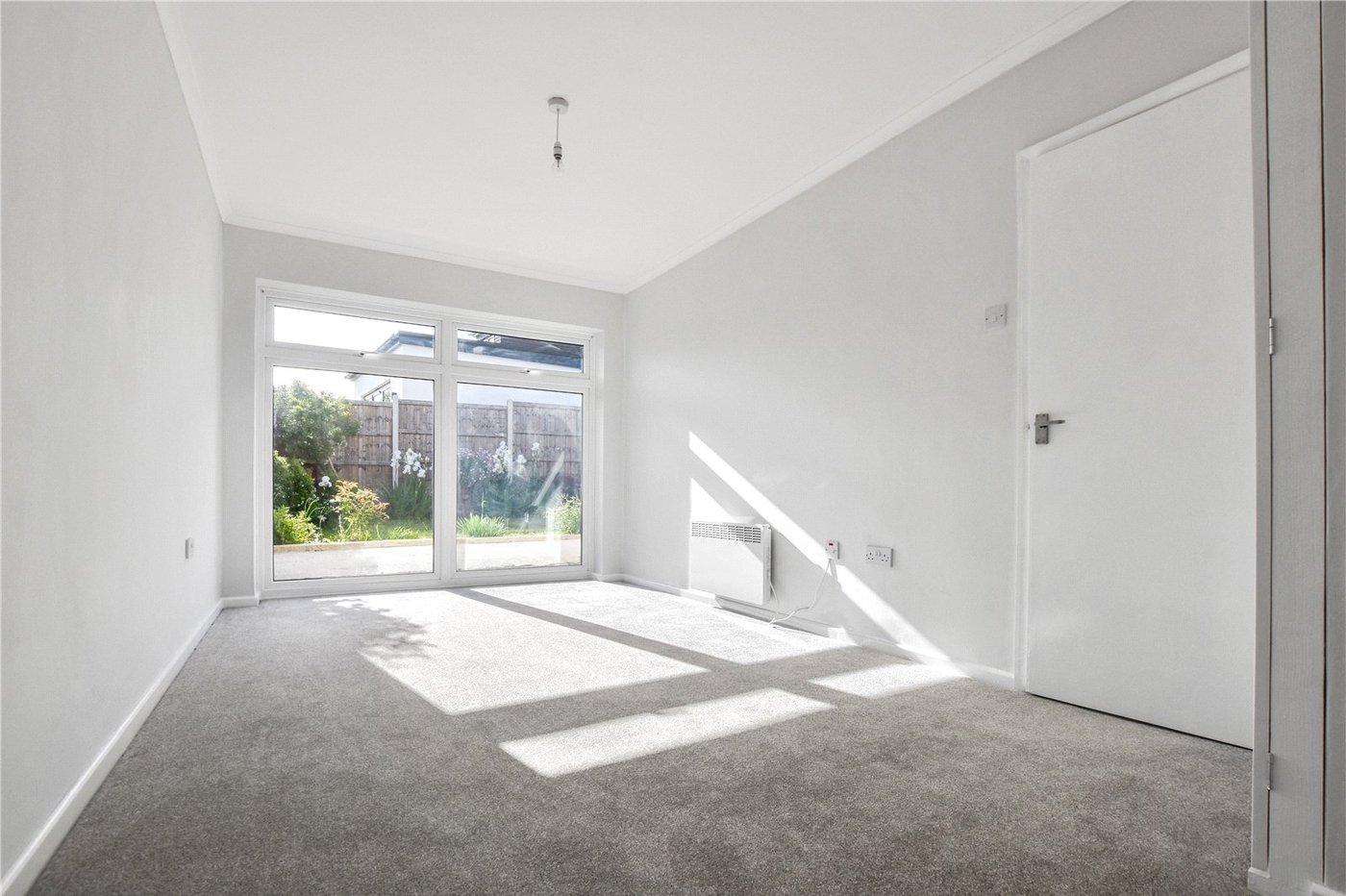 2 bedroom bungalow for sale in Bexley | Robinson Jackson