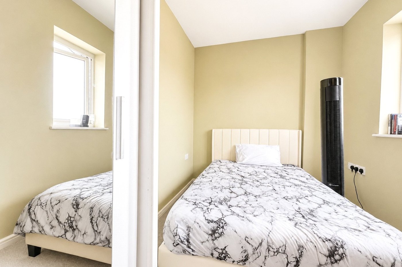 2 bedroom property for sale in Fieldfare Lane | Robinson Jackson
