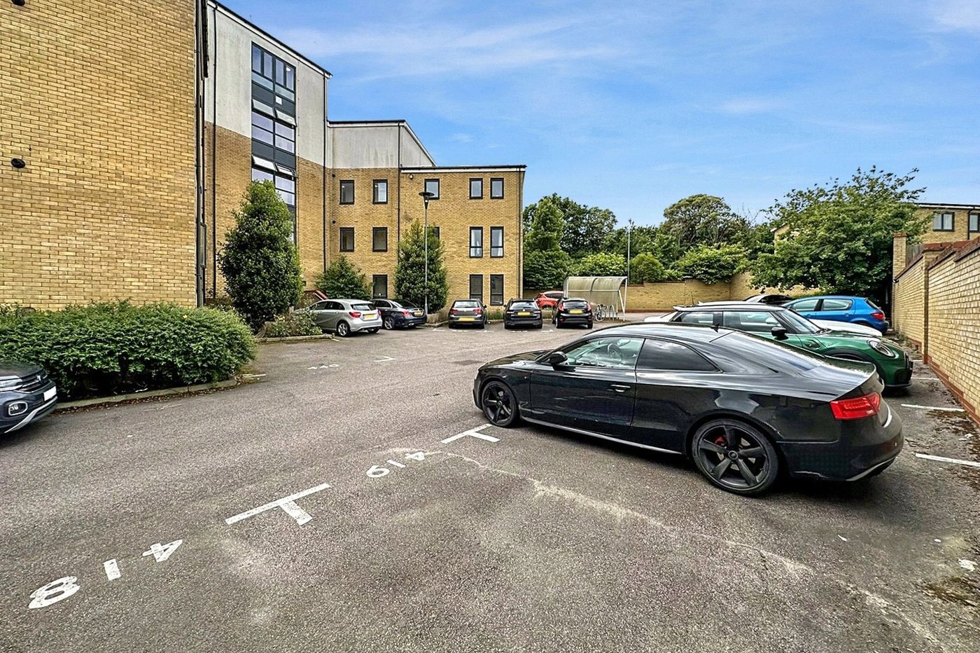2 bedroom property for sale in Fieldfare Lane | Robinson Jackson