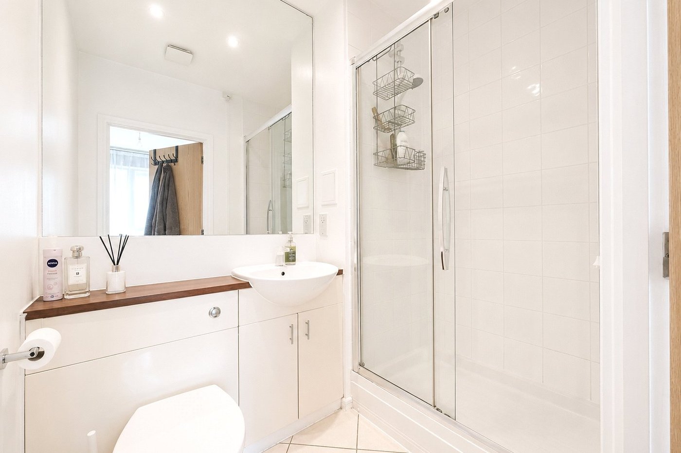 2 bedroom property for sale in Fieldfare Lane | Robinson Jackson