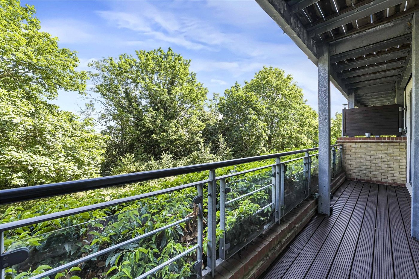 2 bedroom property for sale in Fieldfare Lane | Robinson Jackson