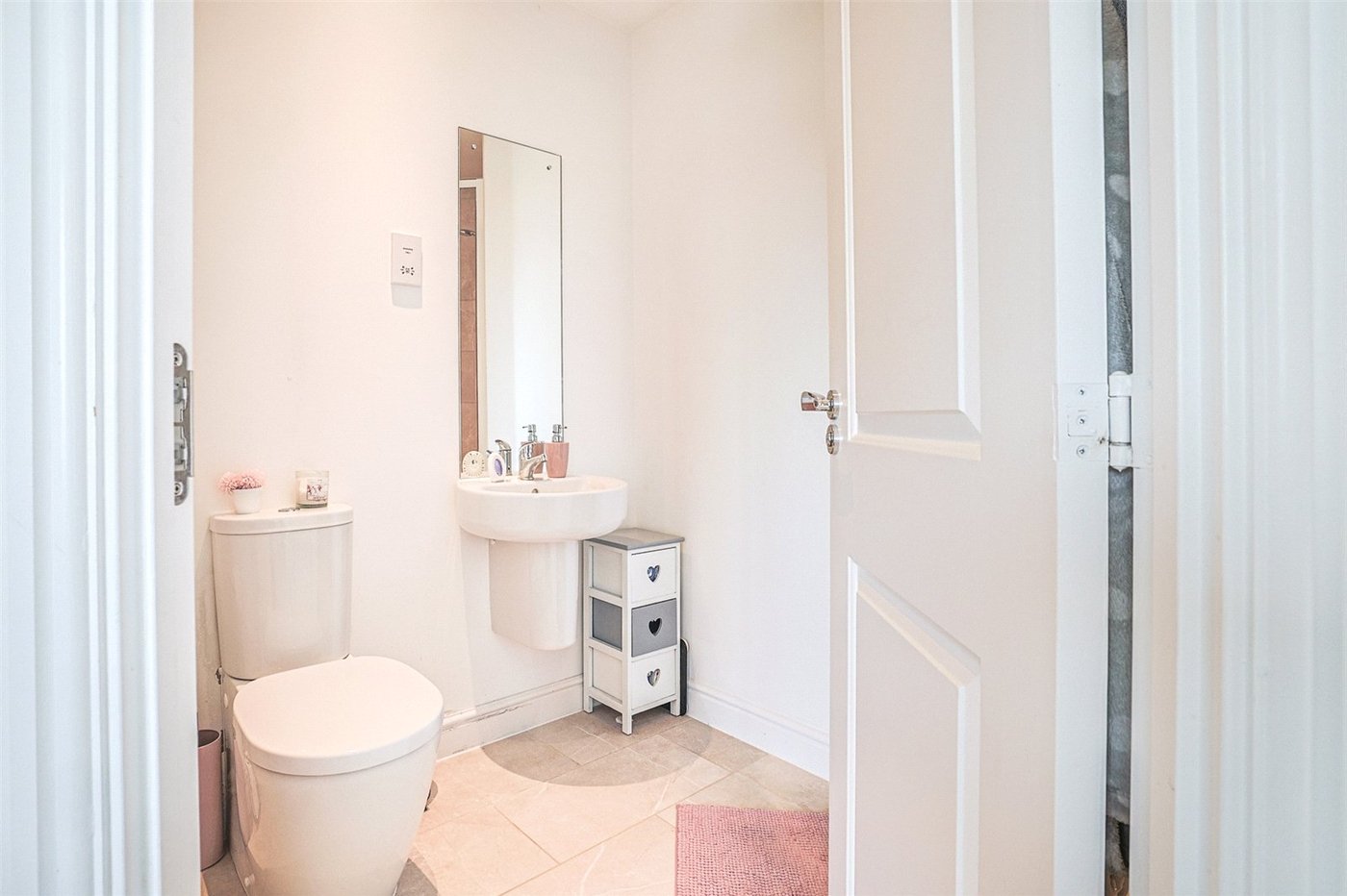 2 bedroom property for sale in Sittingbourne | Robinson Michael & Jackson