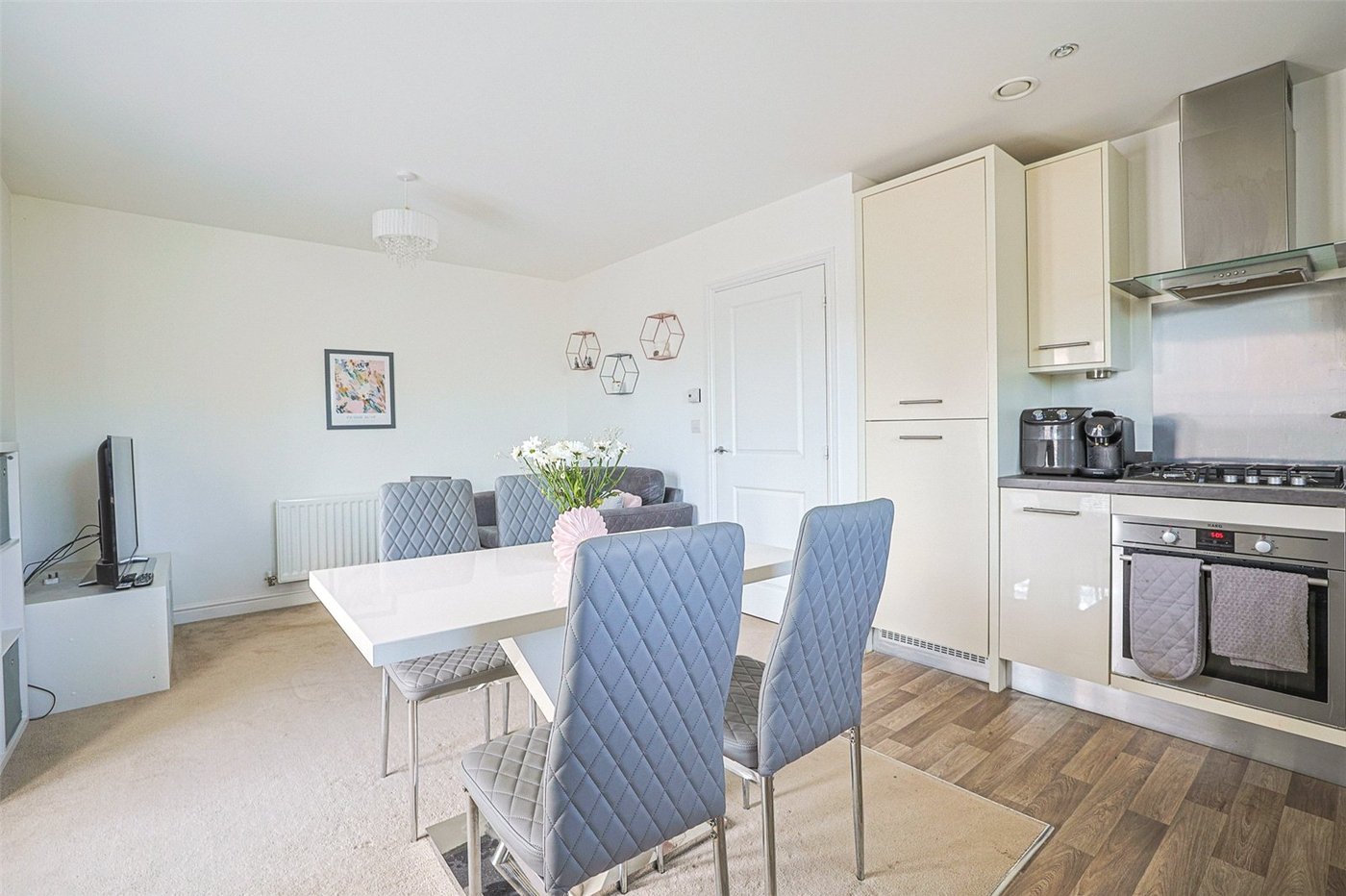 2 bedroom property for sale in Sittingbourne | Robinson Michael & Jackson