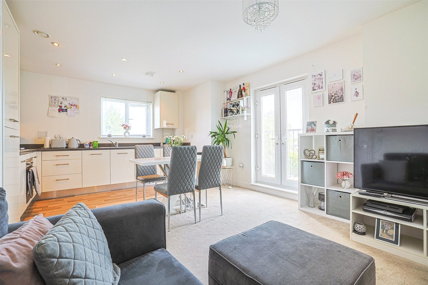 2 bedroom property for sale in Sittingbourne | Robinson Michael & Jackson
