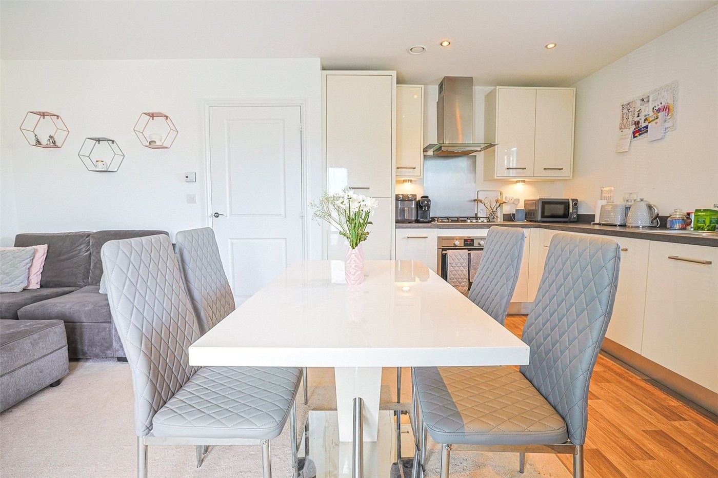 2 bedroom property for sale in Sittingbourne | Robinson Michael & Jackson