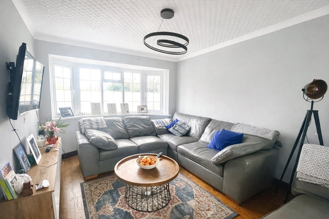 3 bedroom house for sale in London | Robinson Jackson