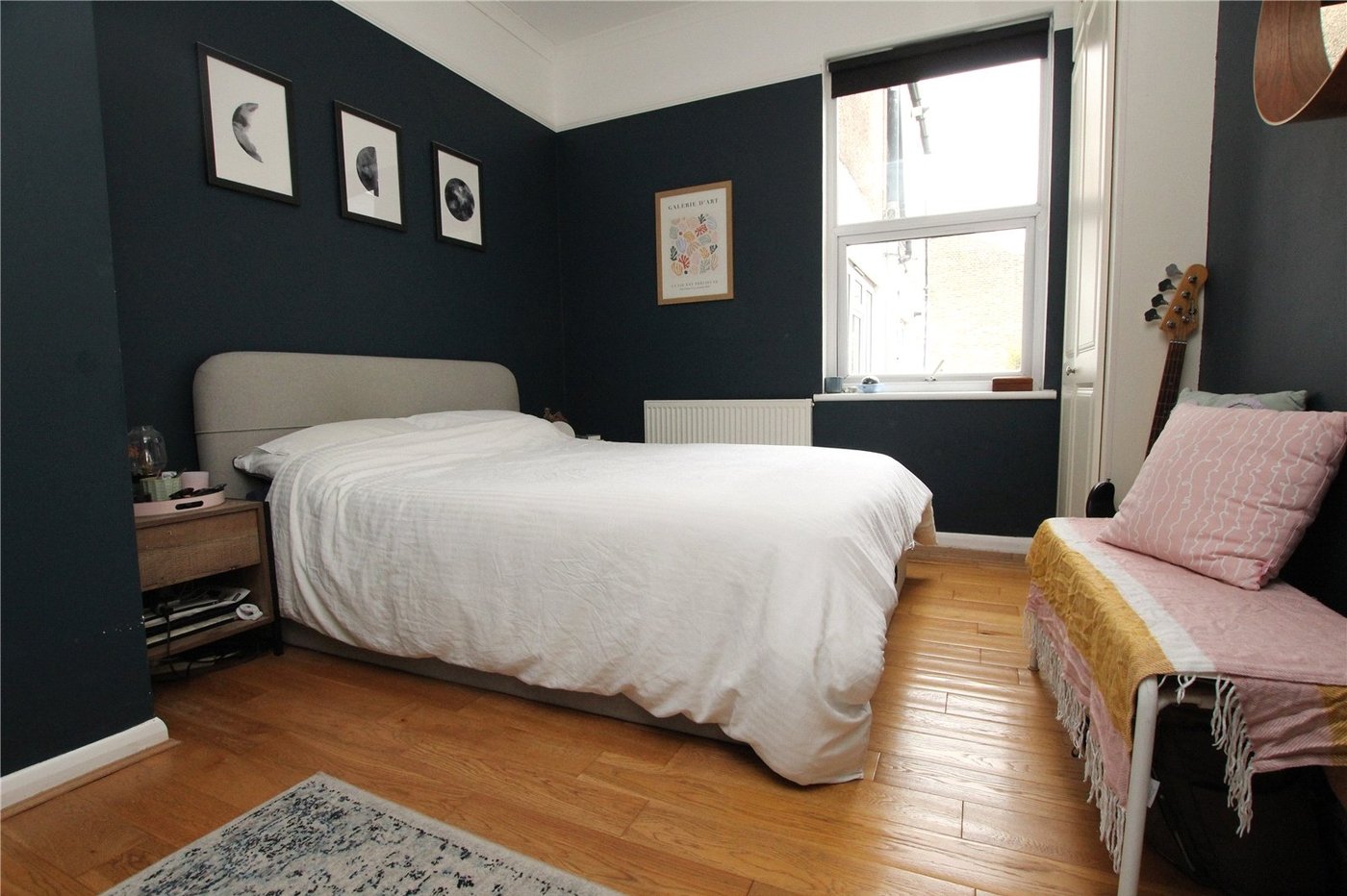 2 bedroom property for sale in Plumstead Common | Robinson Jackson