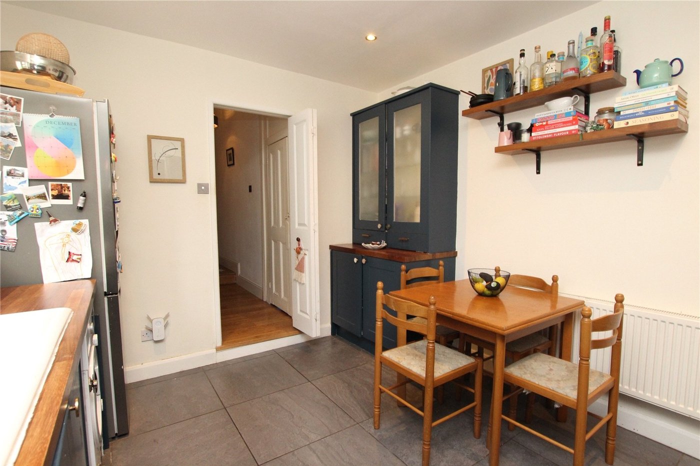 2 bedroom property for sale in Plumstead Common | Robinson Jackson