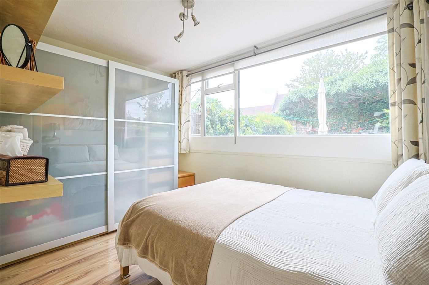 4 bedroom house for sale in Northfleet | Robinson Michael & Jackson