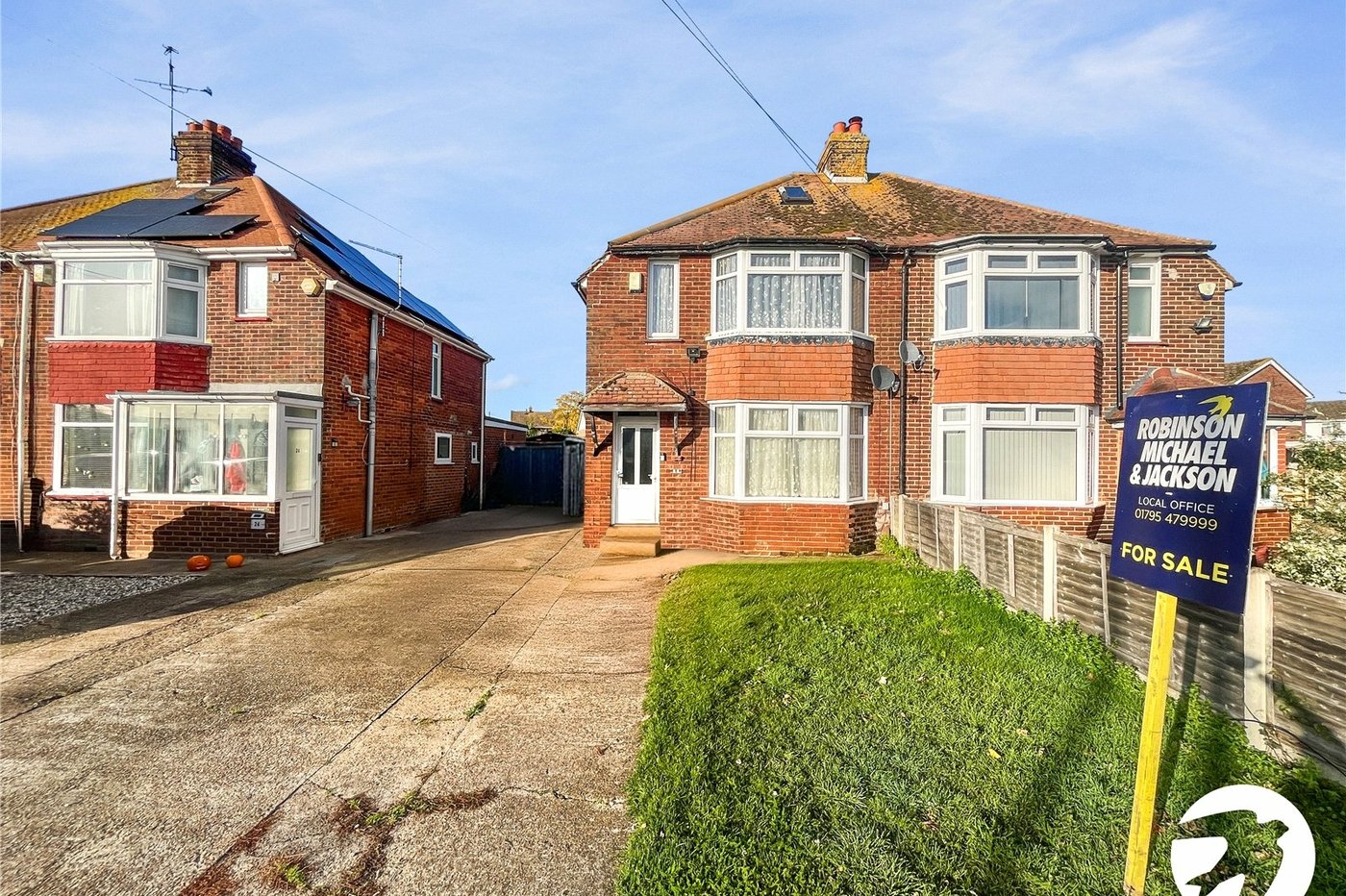 2 bedroom house for sale in Sittingbourne | Robinson Michael & Jackson