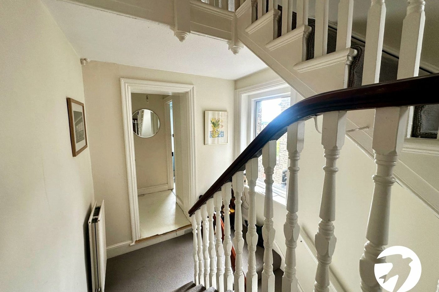 3 bedroom property for sale in London | Robinson Jackson