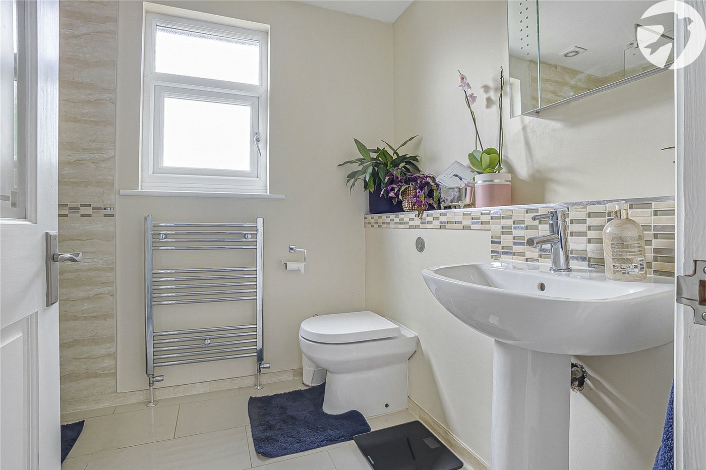 5 bedroom house for sale in Hextable | Robinson Jackson